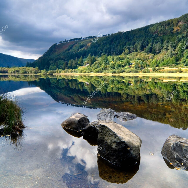 webstoodio | Zdjęcia krajobrazowe | Malownicze jezioro Glendalough, Irlandia