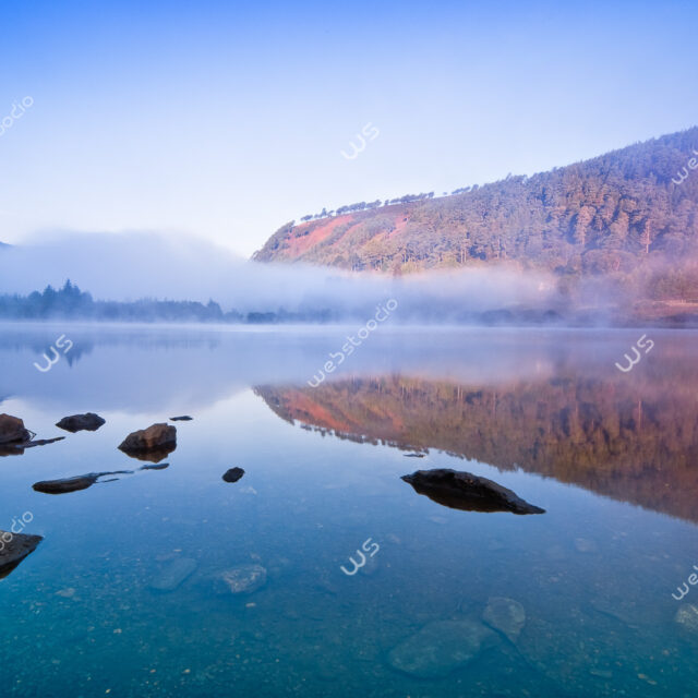 webstoodio | Zdjęcia krajobrazowe | Malownicze jezioro Glendalough, Irlandia