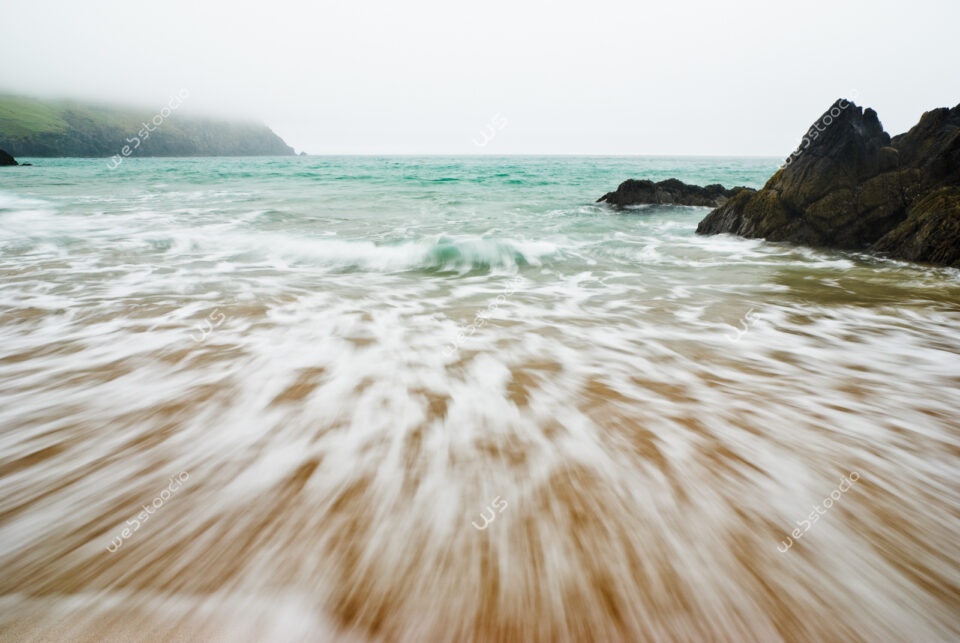 webstoodio | Zdjęcia krajobrazowe | Plaża wśród klifów o poranku, przylądek Slea Head, Dingle, Irlandia